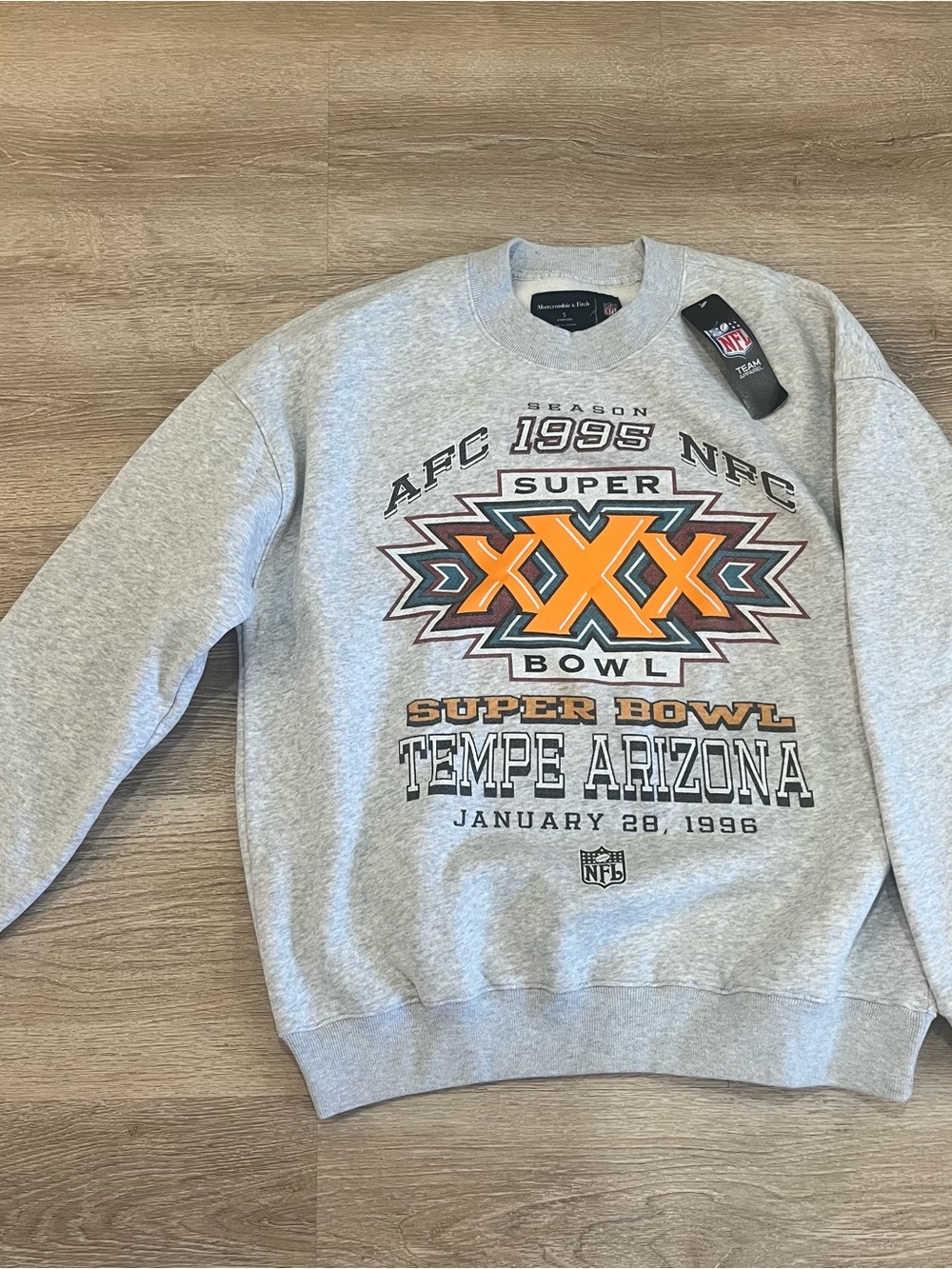 Abercrombie & Fitch NFL Super Bowl Tempe Arizona 1996 Grey Crewneck Sweatshirt